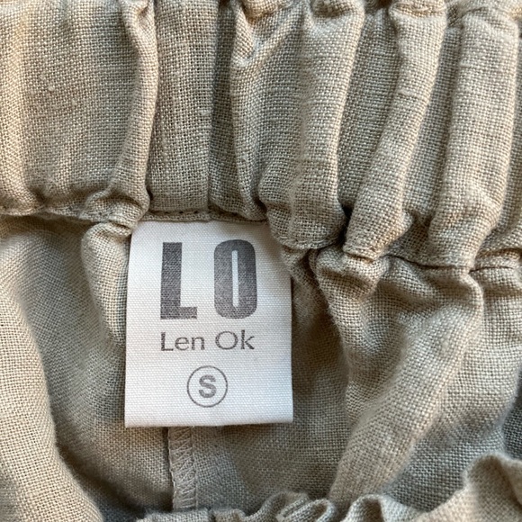 Lenok Linen High Rise Shorts - Picture 5 of 5